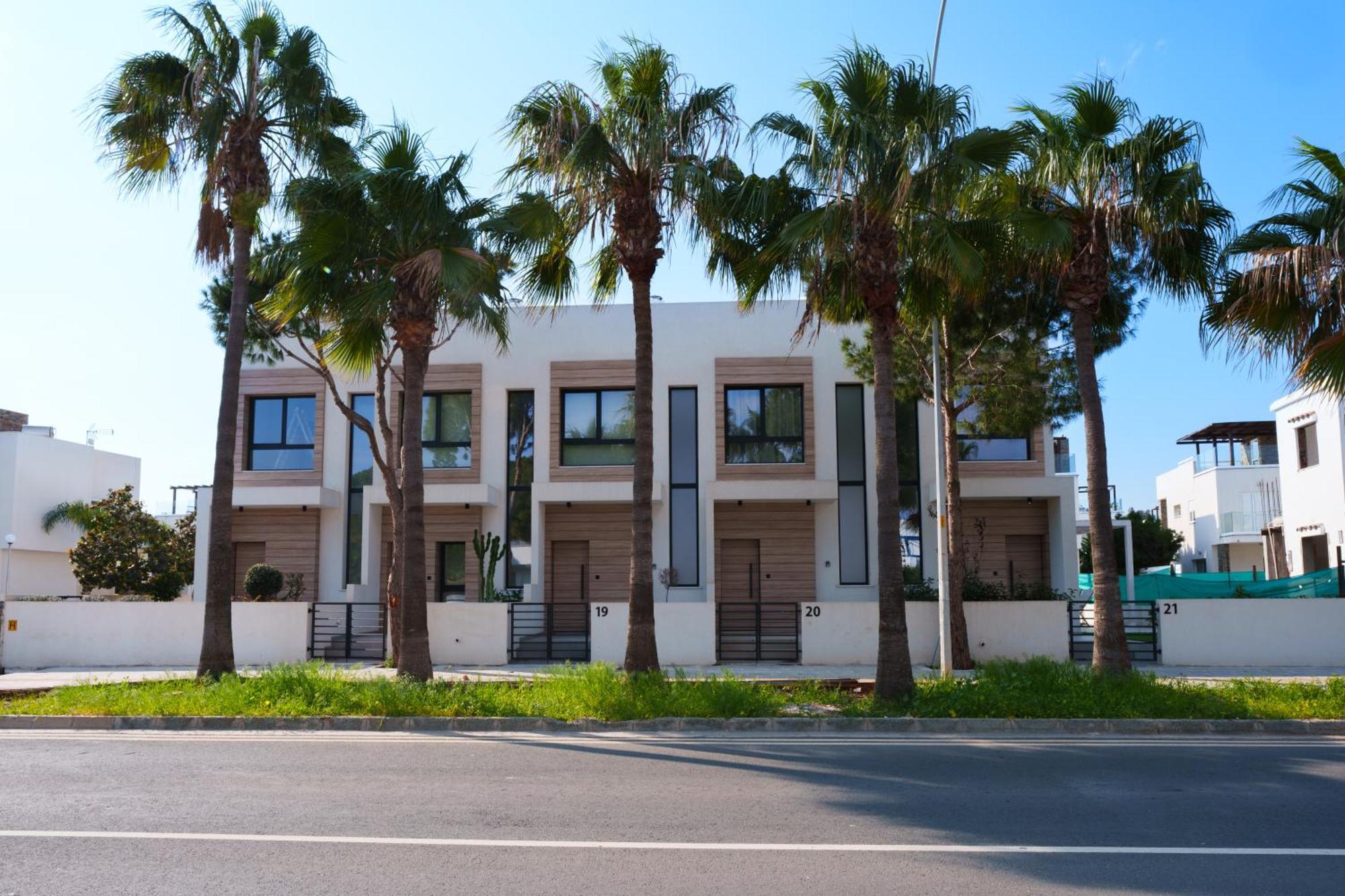 Wealthystays 2br Retreat , 5min Walk To Holiday home *