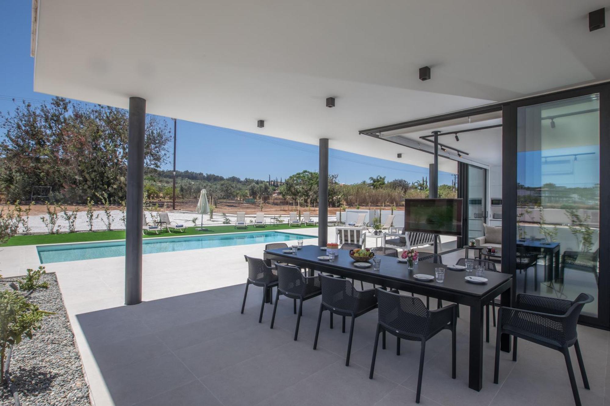 Holiday home Geraeumige Mit Grossem Garten Und Pool Protaras