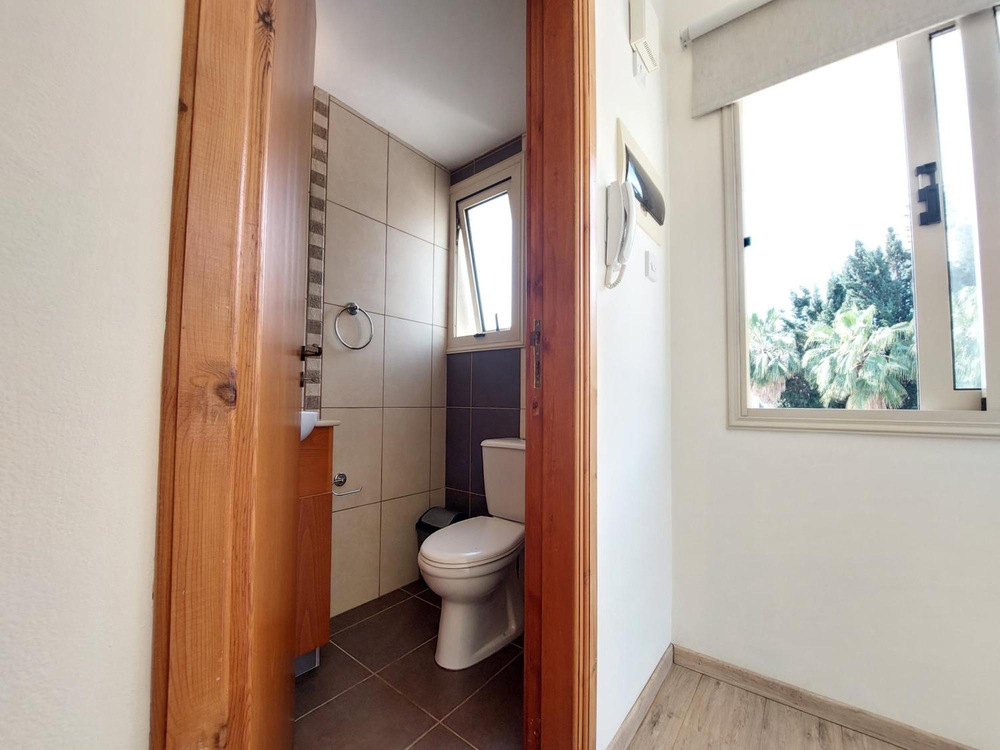2 Bdr - Walk To Beach! Protaras