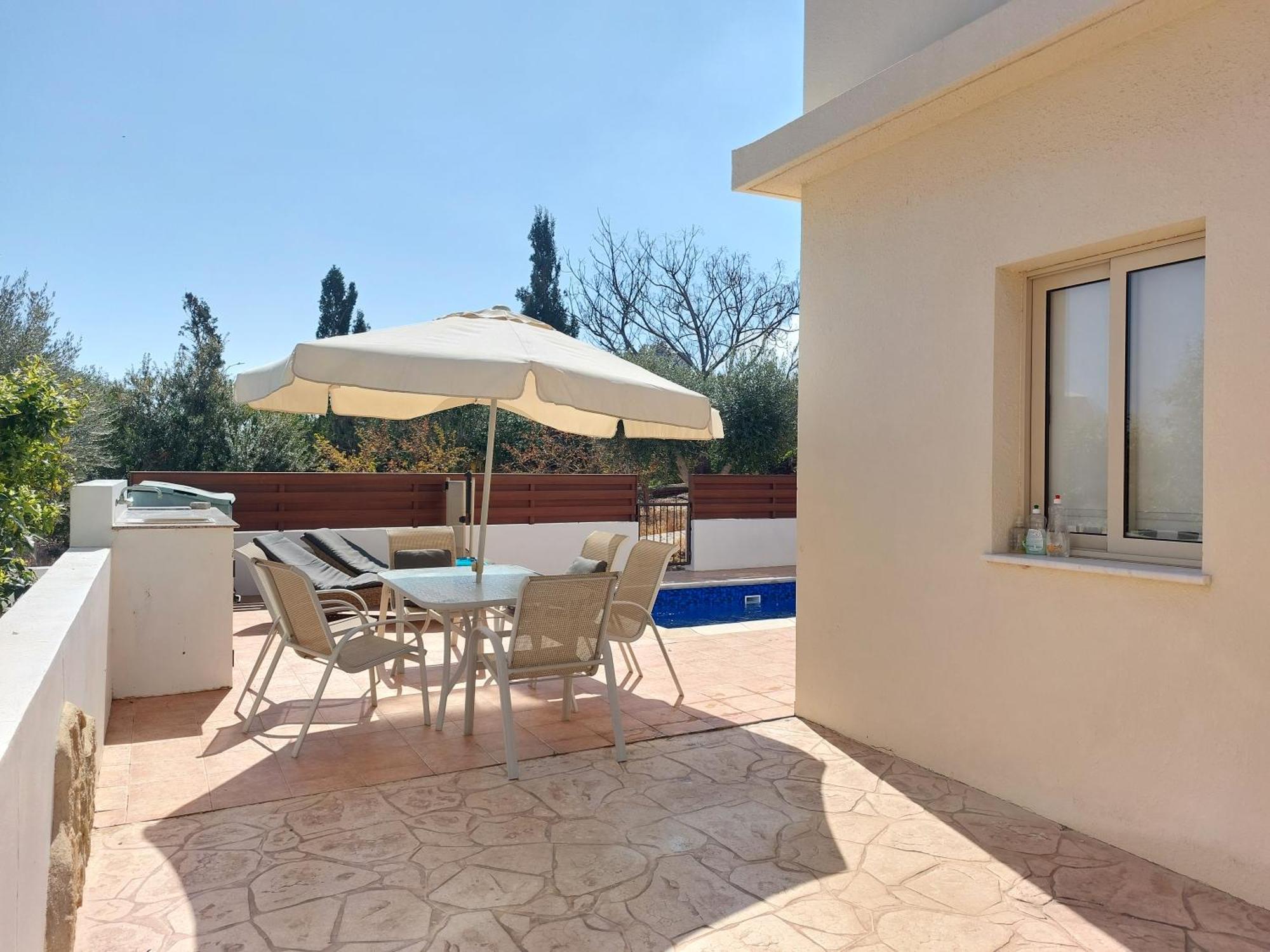 2 Bdr - Walk To Beach! * Protaras