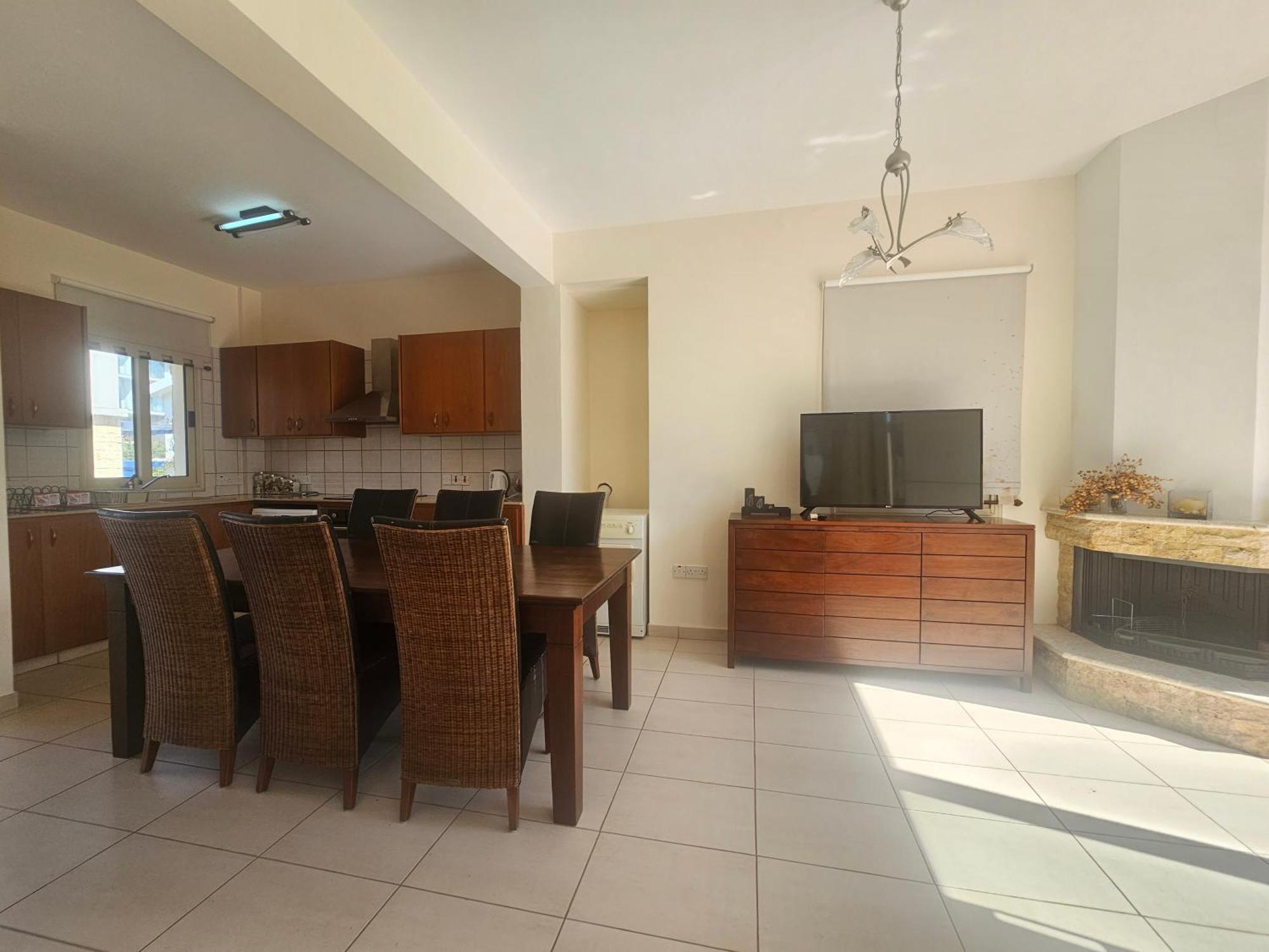 Holiday home 2 Bdr - Walk To Beach!