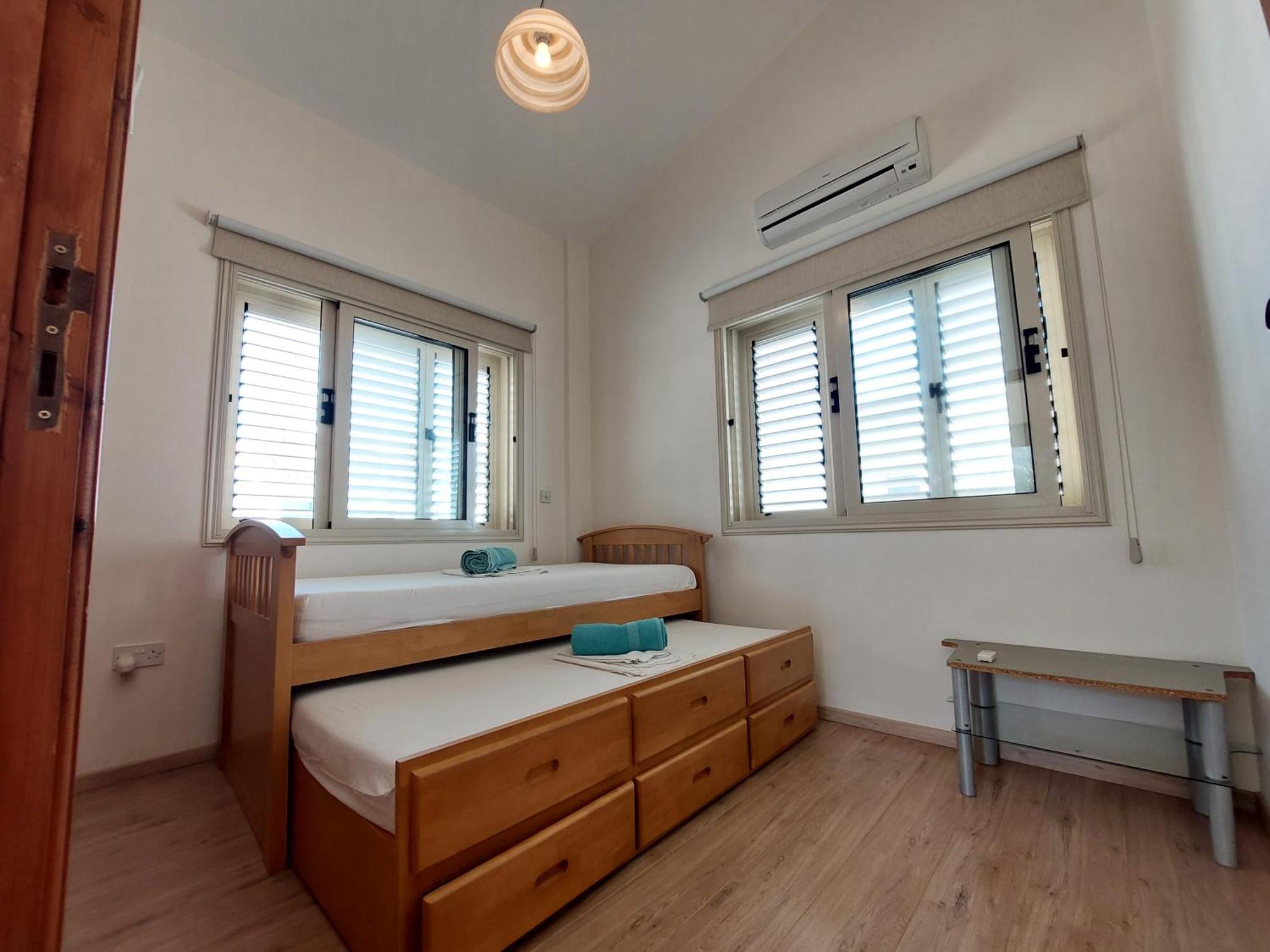Holiday home 2 Bdr - Walk To Beach!
