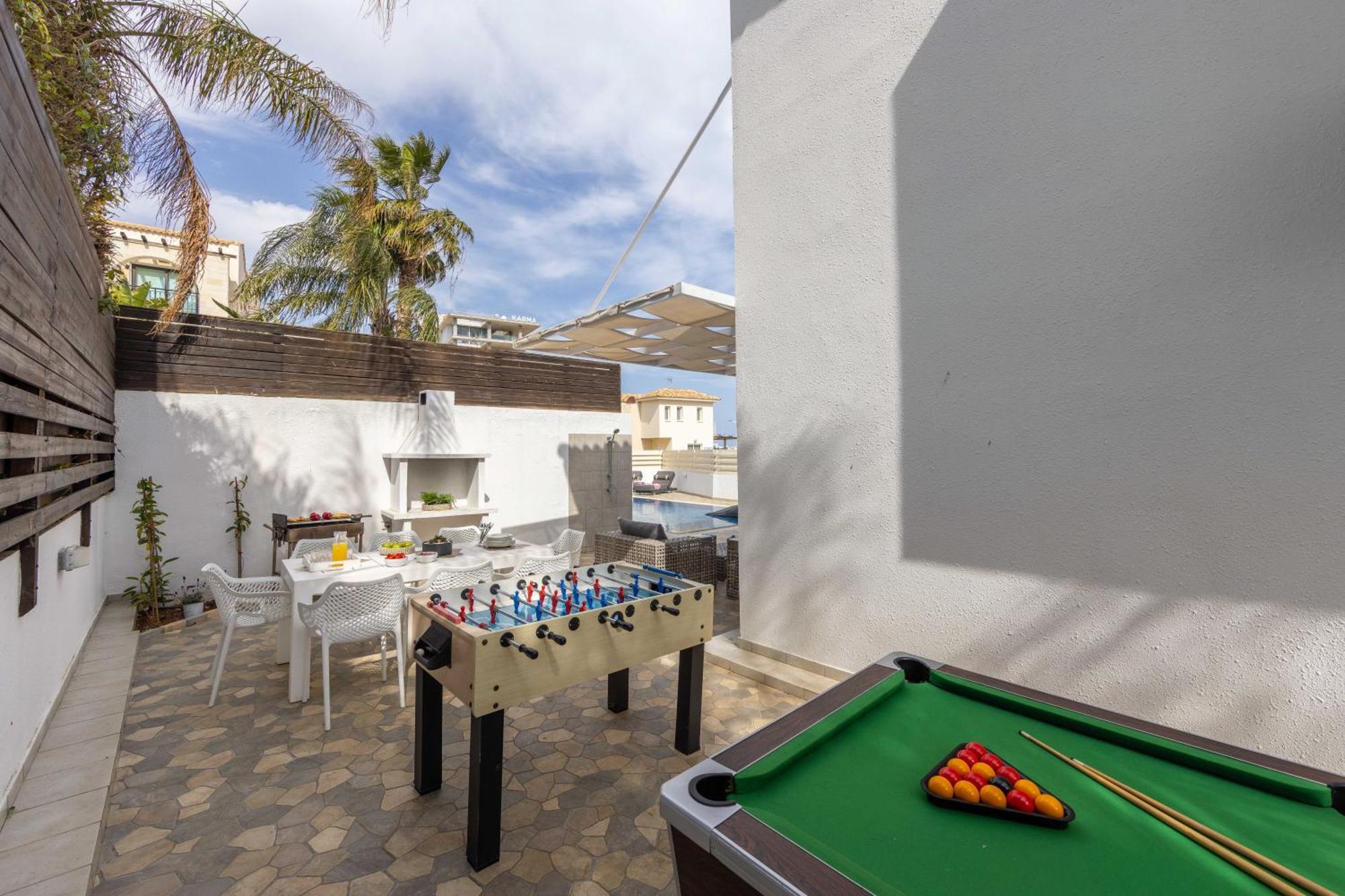 Villa View 6 -fig Tree Bay-jacuzzi-hot Tub