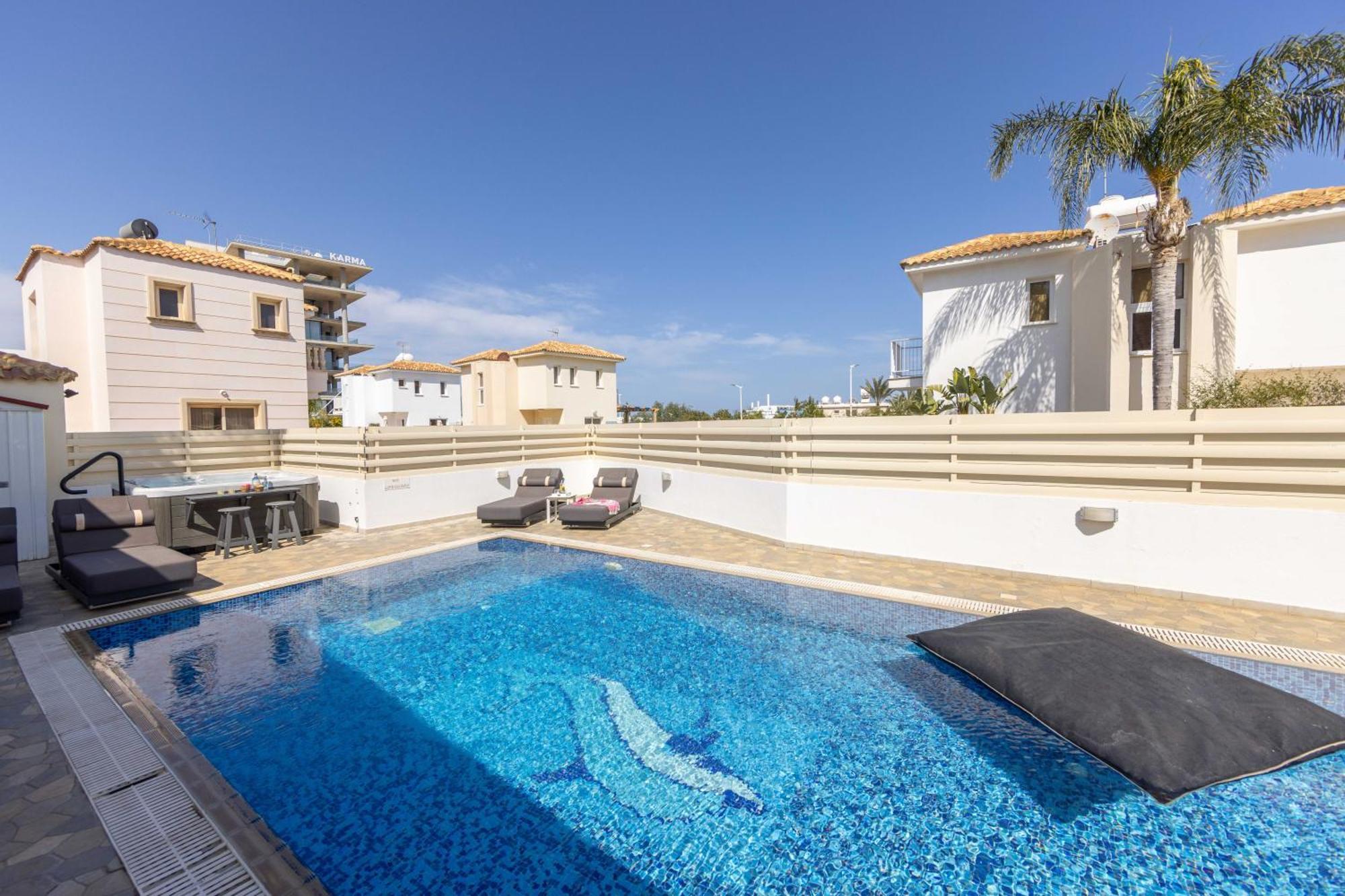 View 6 -fig Tree Bay-jacuzzi-hot Tub * Protaras