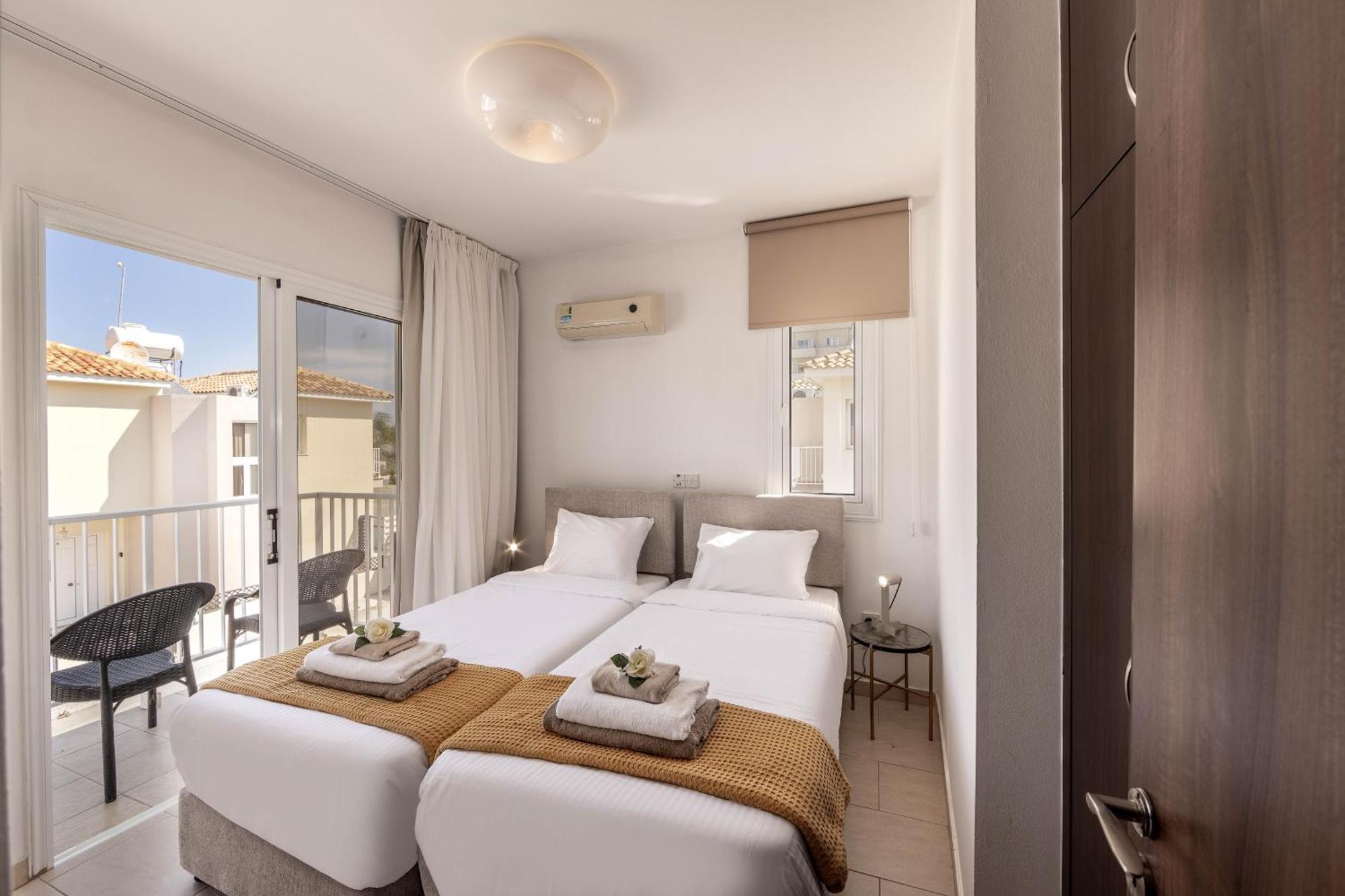 View 6 -fig Tree Bay-jacuzzi-hot Tub * Protaras