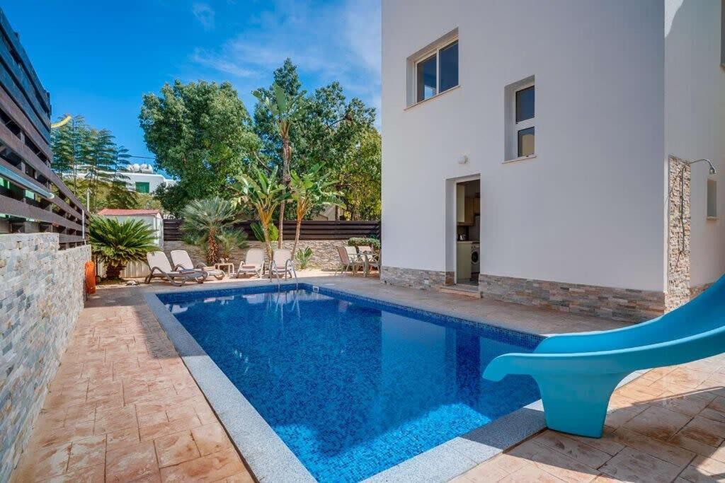 Villa Thomas
