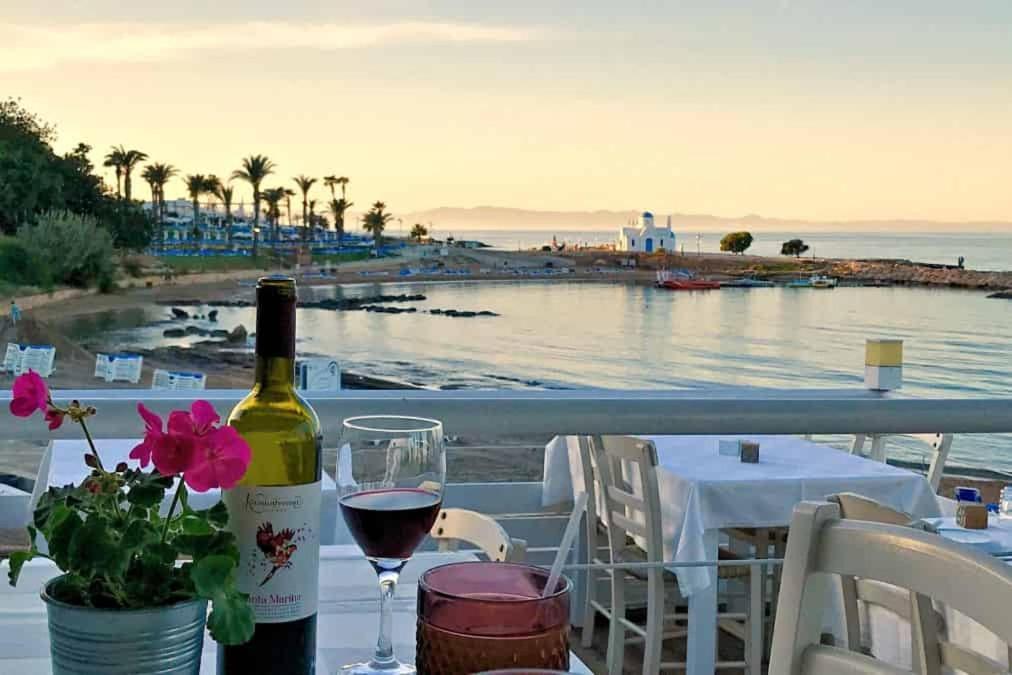 Villa Gray Pearl At The Sea