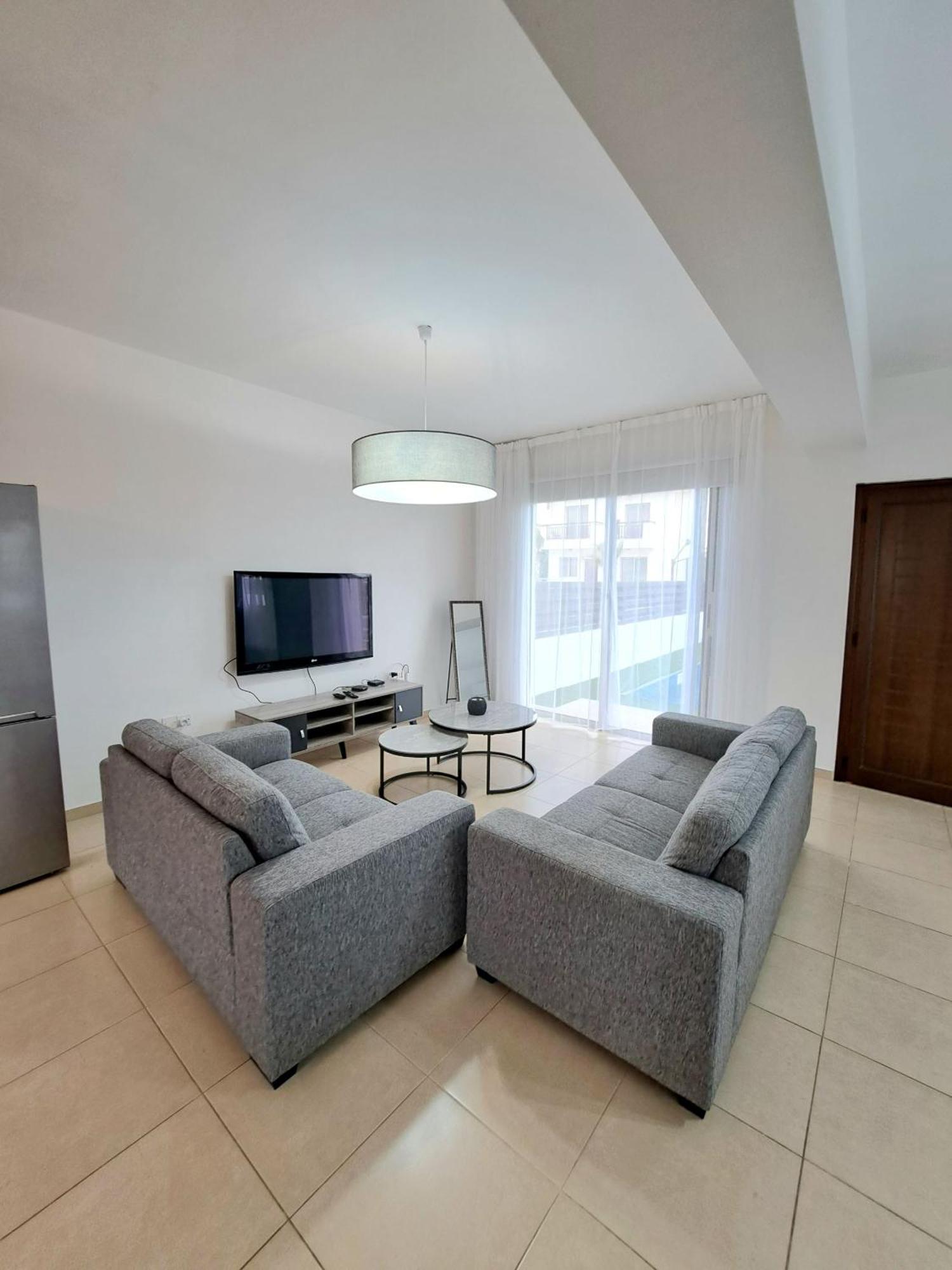 Villa Gray Pearl At The Sea