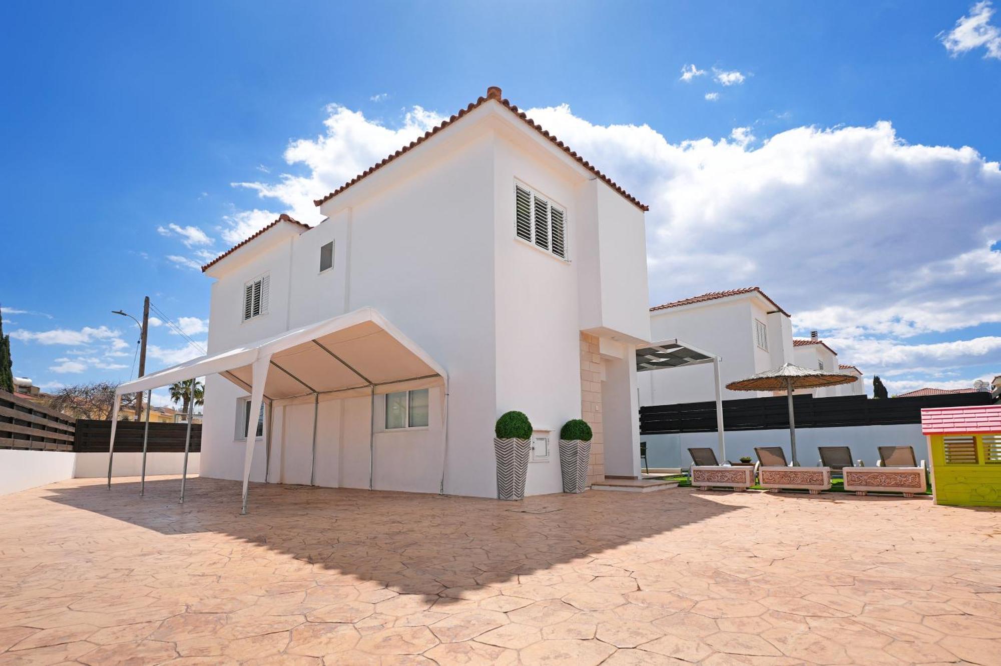 Holiday home White Star - 100m From Serena *