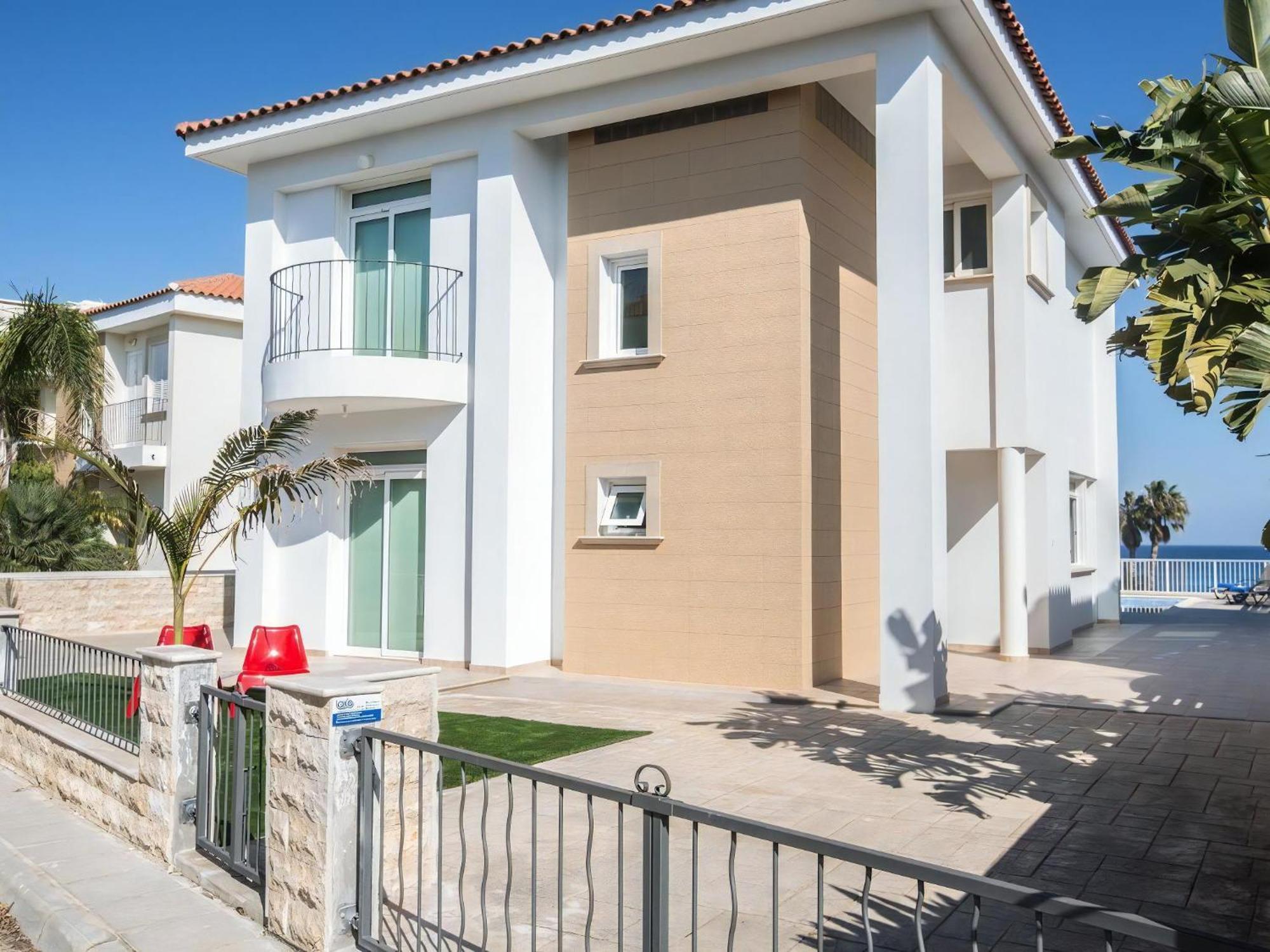 Villa Shaye Aq Me16