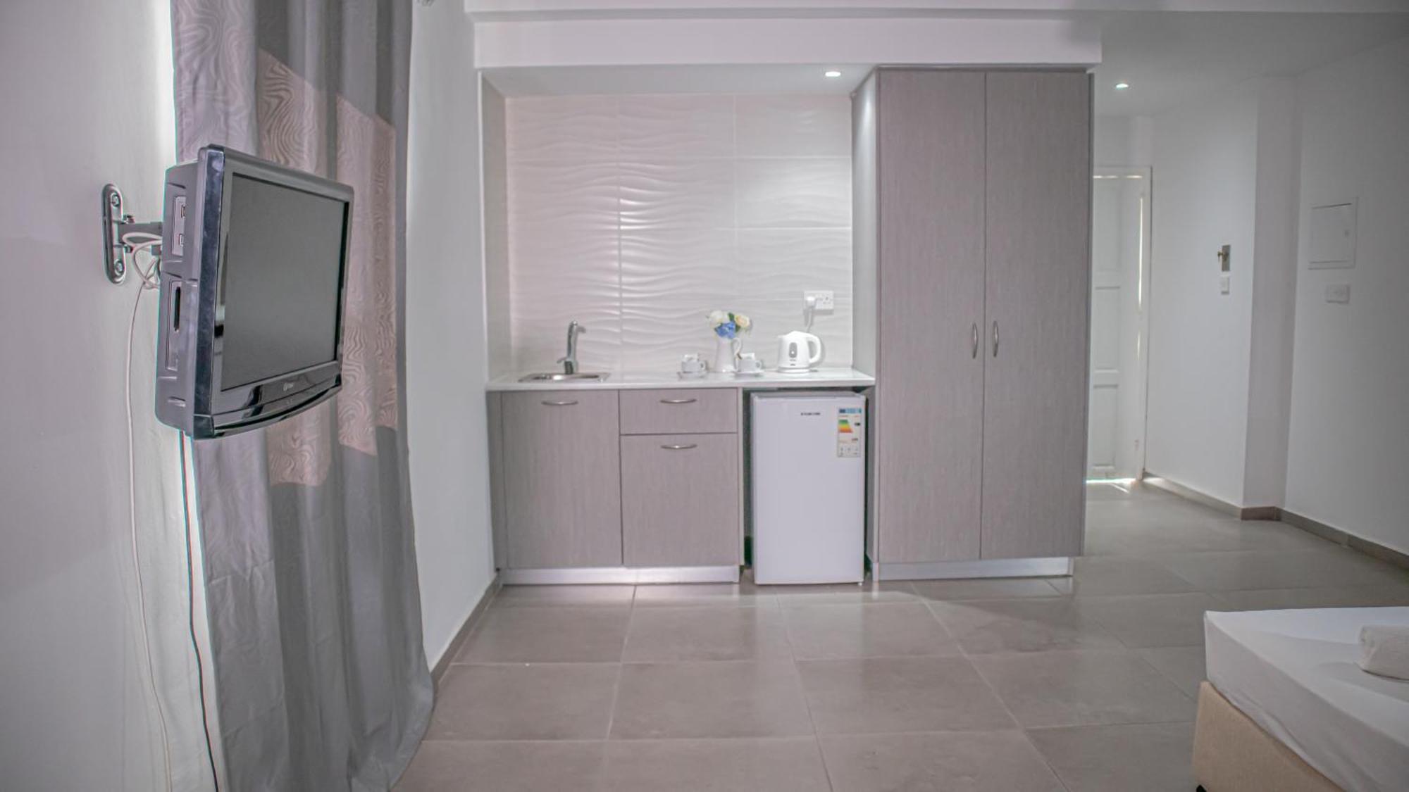 Aparthotel Windmills 3*