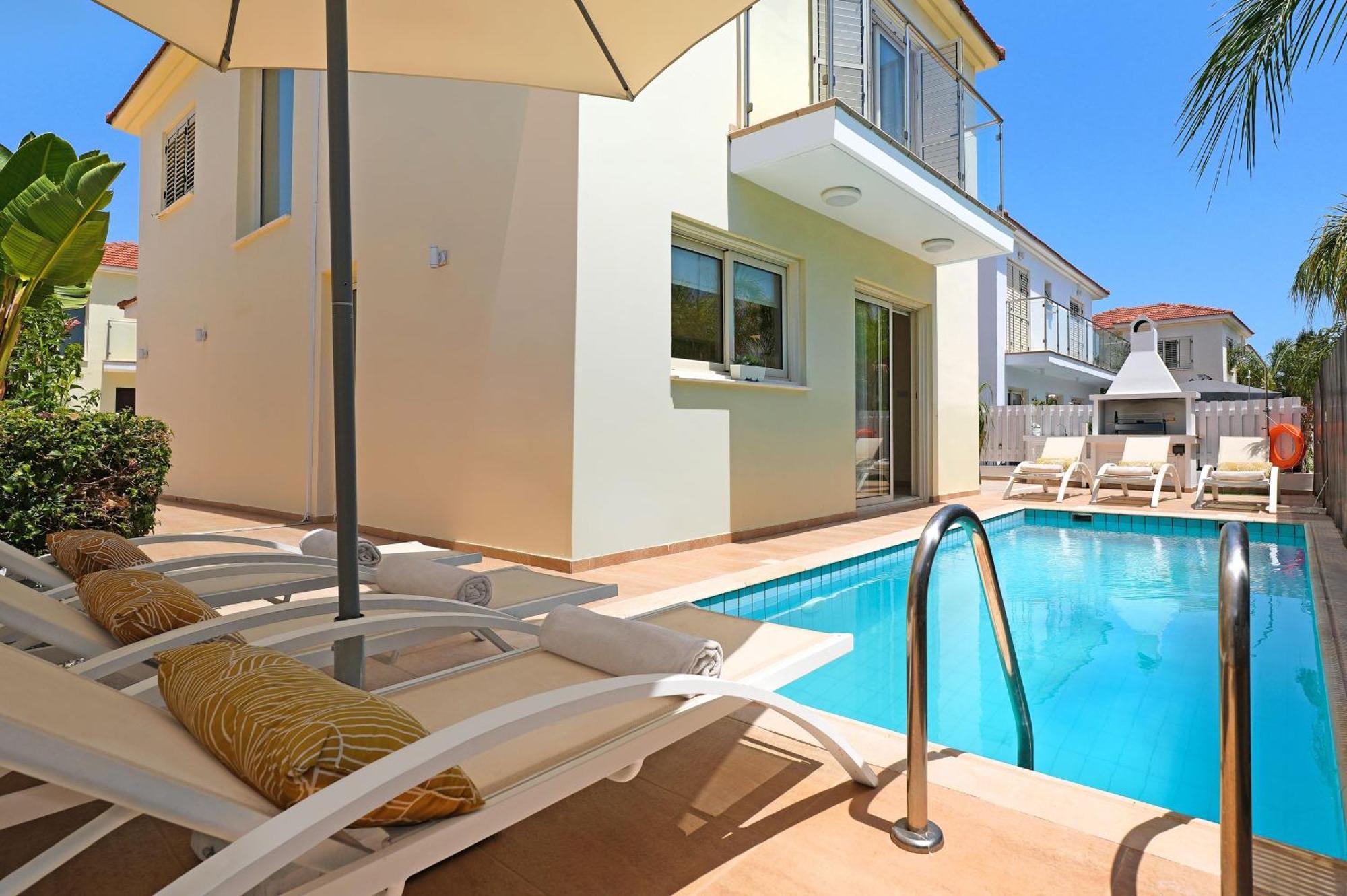Adonia - 30m From Pernera Holiday home Protaras