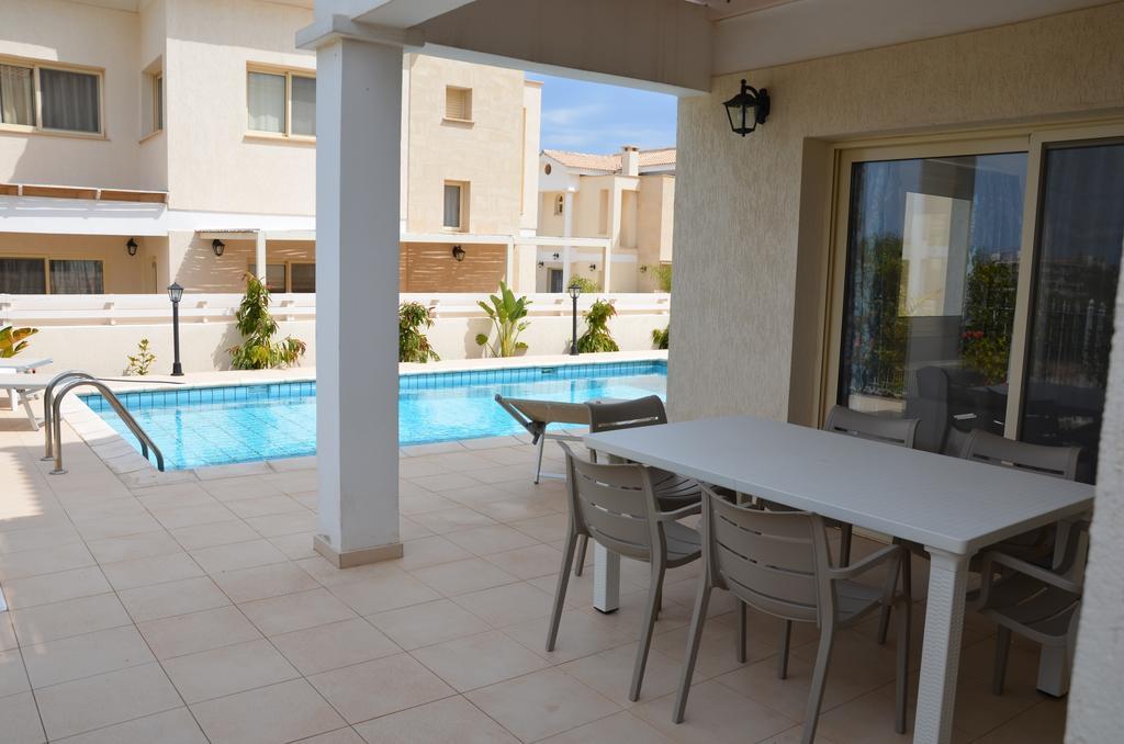 Anthorina 3 Villa