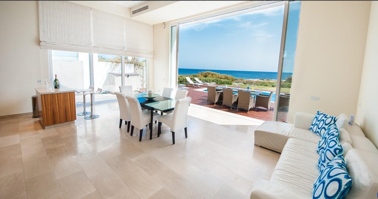Holiday home Luxury Bay View 20 Right On τhe