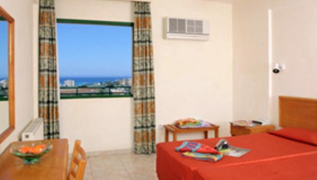 Aparthotel Maris Grand
