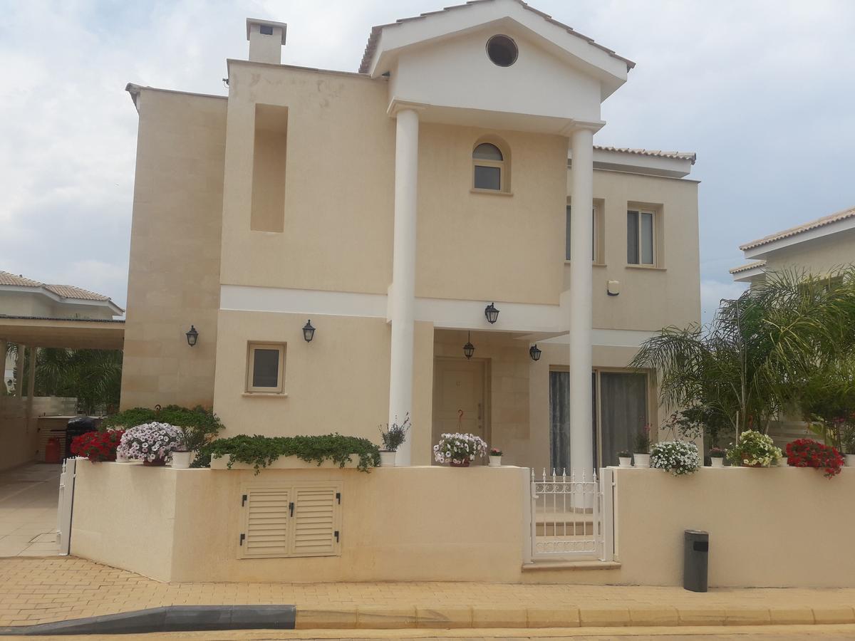 Anthorina 17 Villa