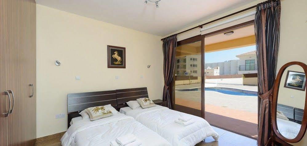 Maris Grand Aparthotel