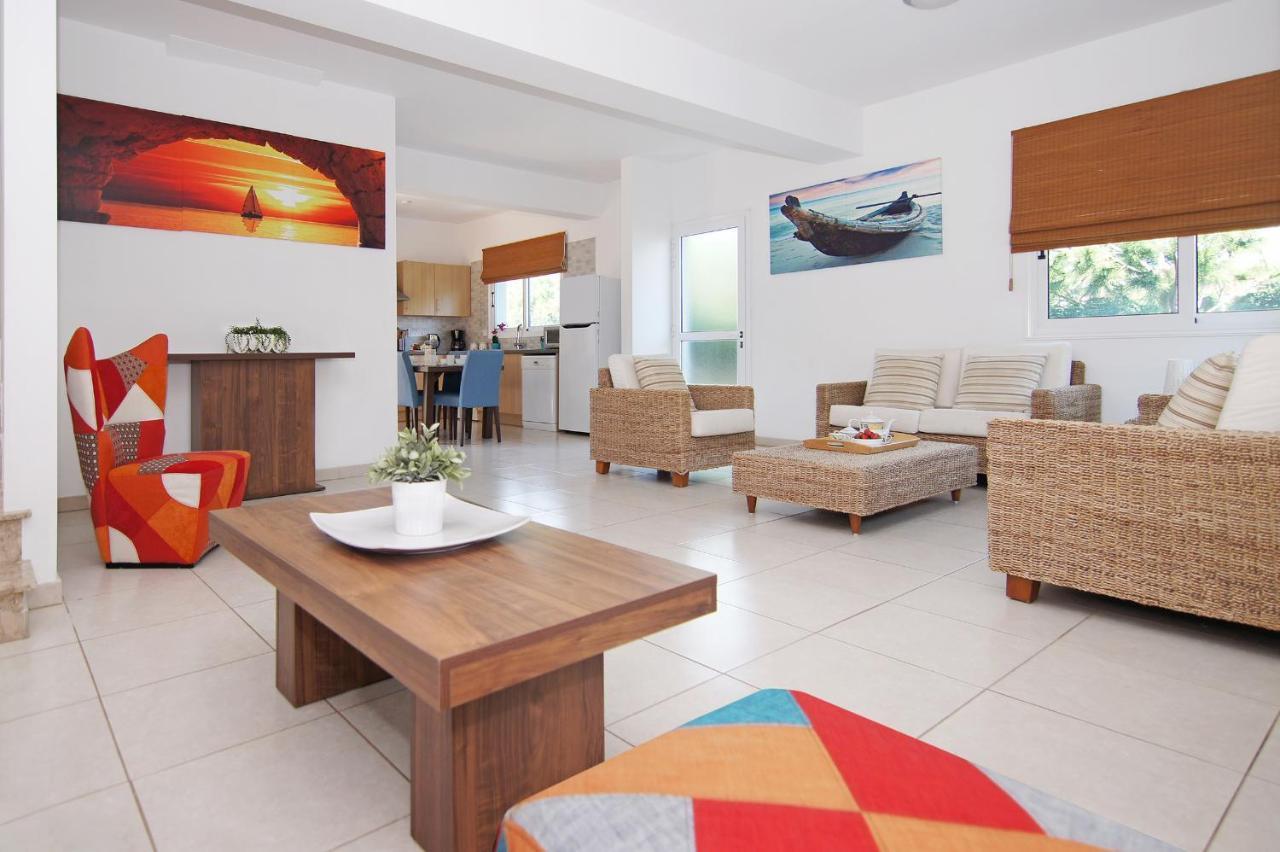 Villa Amy Protaras