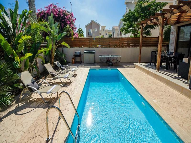 Oceanview Luxury 183 *