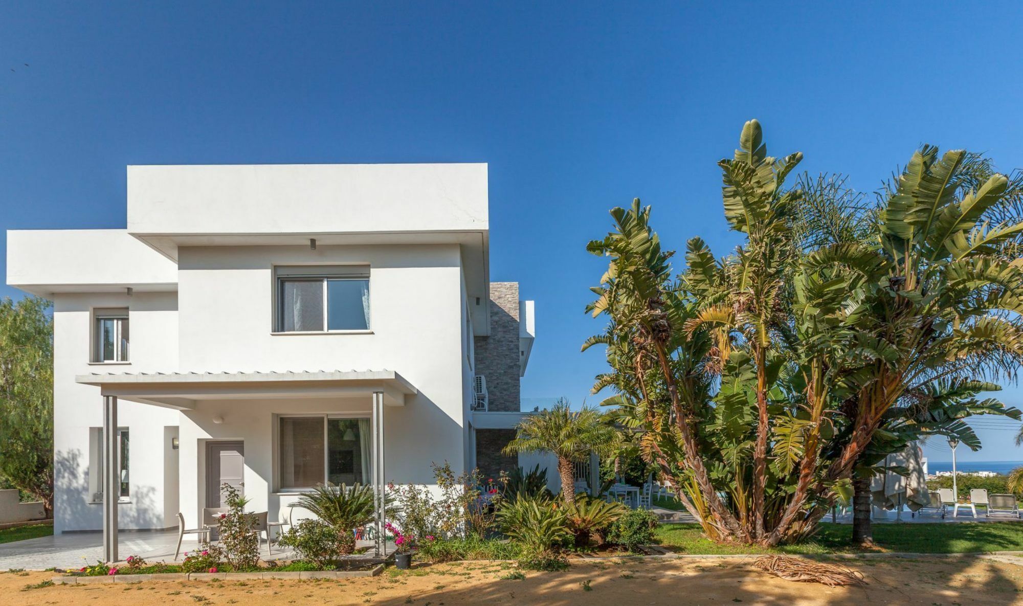 Myrtiana Villa *