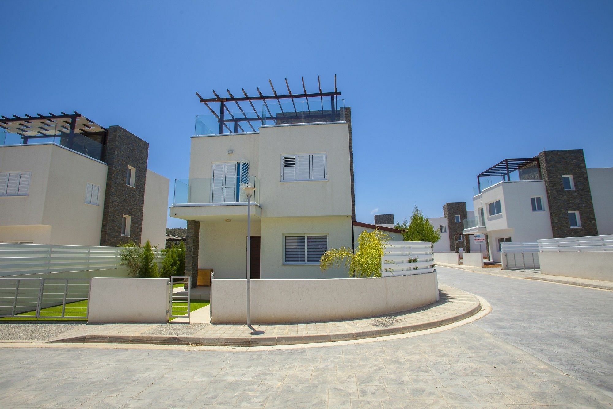 Anemoni Apartment *