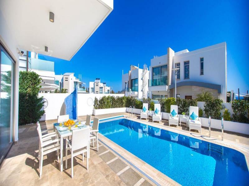 Oceanview Luxury 138 Apartment
