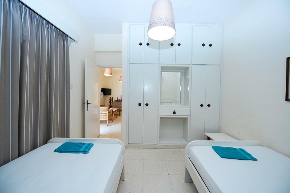 Fig Tree Apartment *