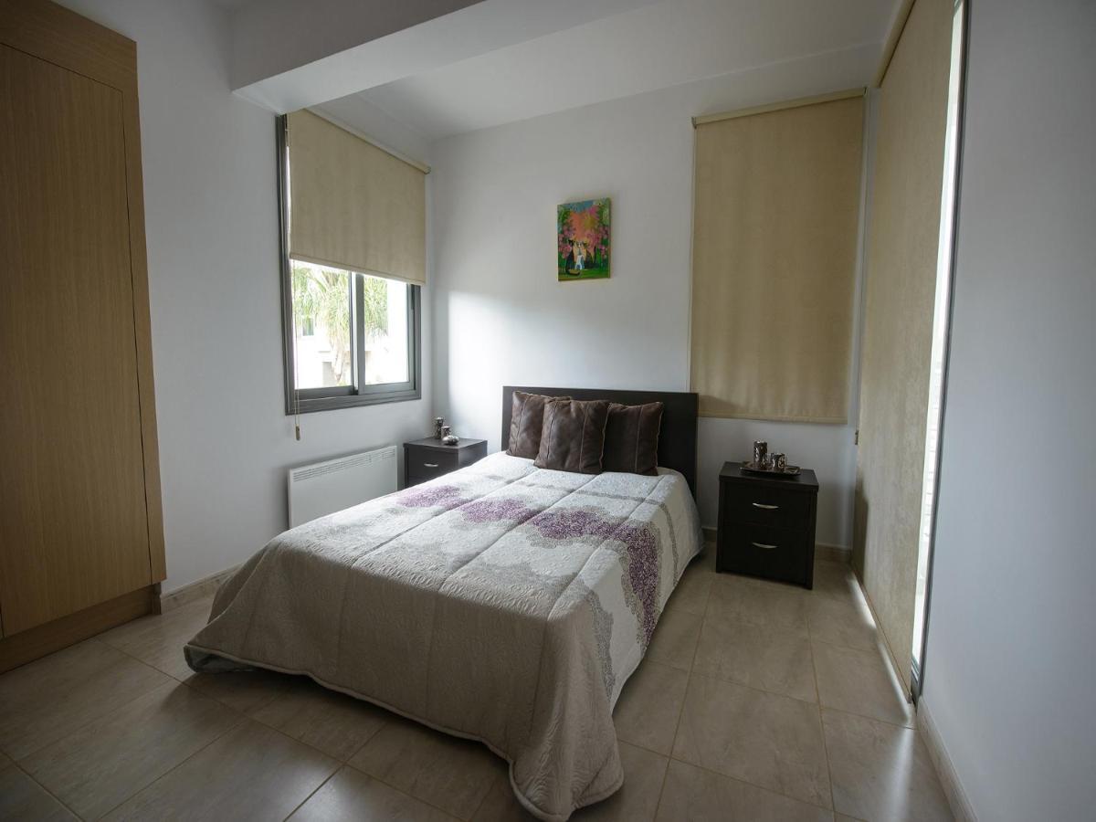Apartment Blue Pearl New