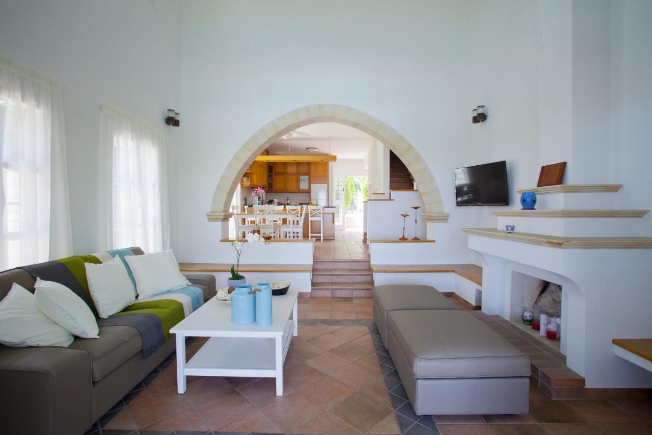 Ayios Elias Pearl Villa *