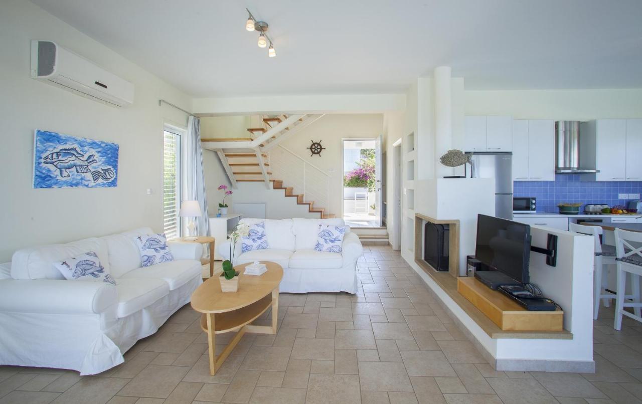 Villa Seafront Melissa *