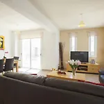 Villa Daffodil