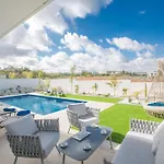 3 Schlafzimmer Villa Ol26 Mit Pool In Protaras