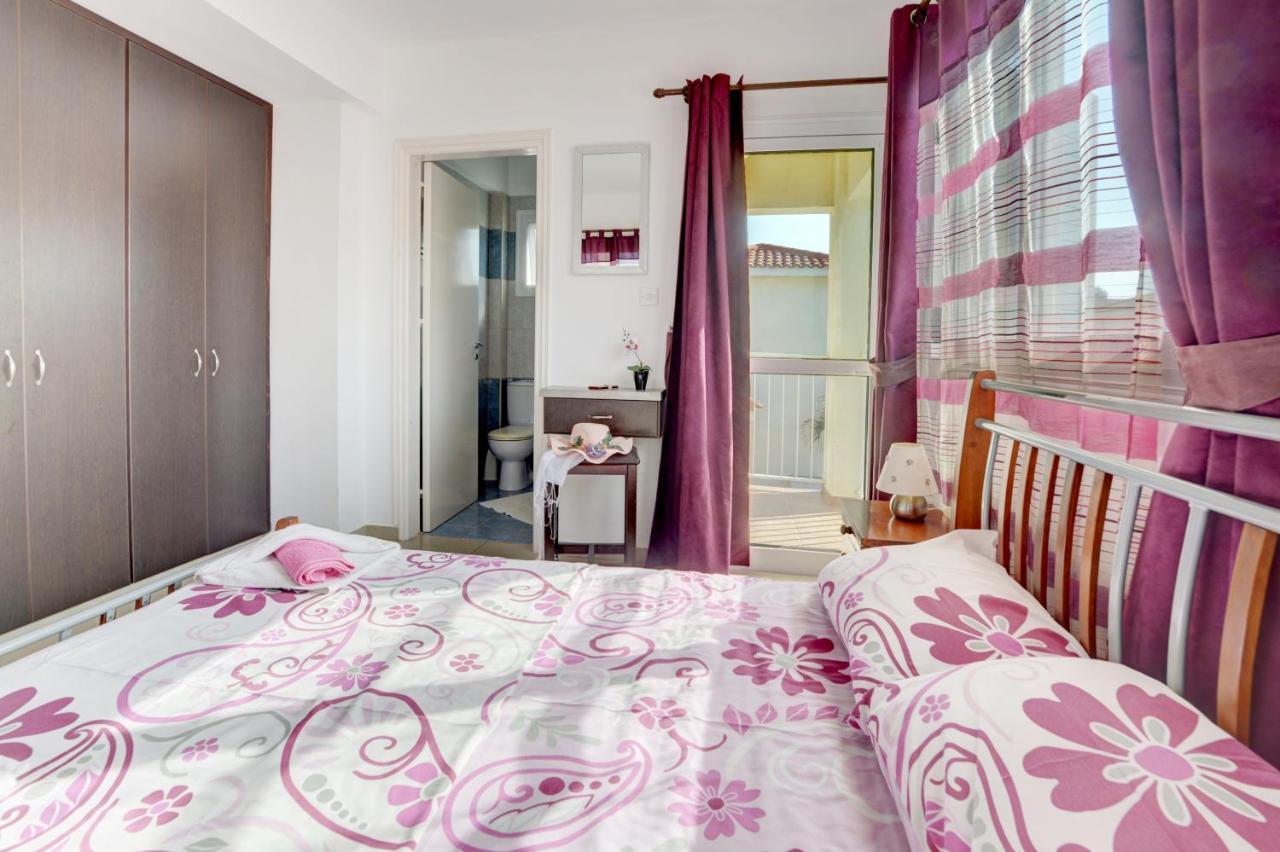 Anasta Villa *