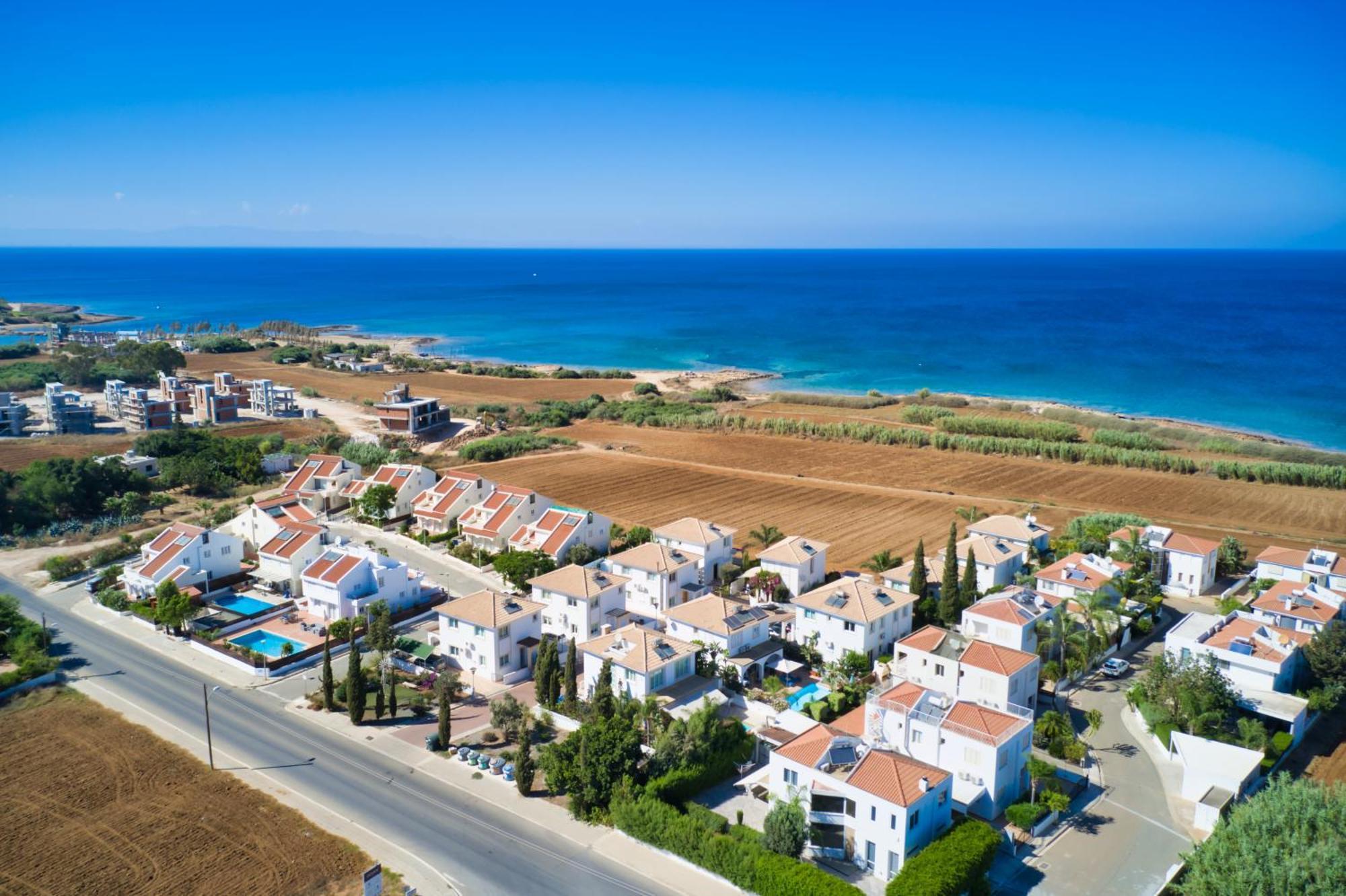 Sunnyvillas: 3br Super Cozy Villa☆private Pool☆bbq - Falcon Protaras