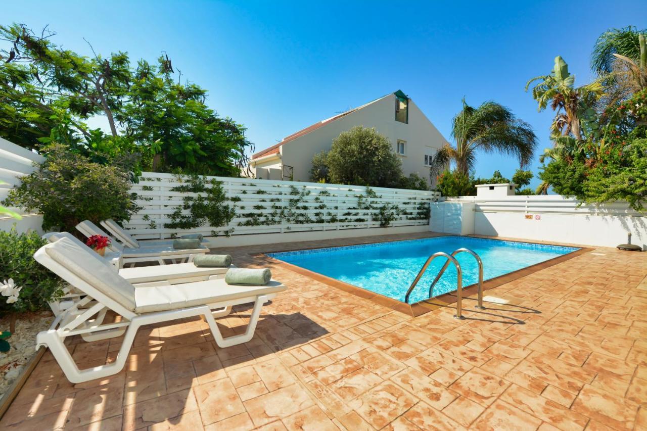 Sunnyvillas: 3br Super Cozy Villa☆private Pool☆bbq - Falcon * Protaras