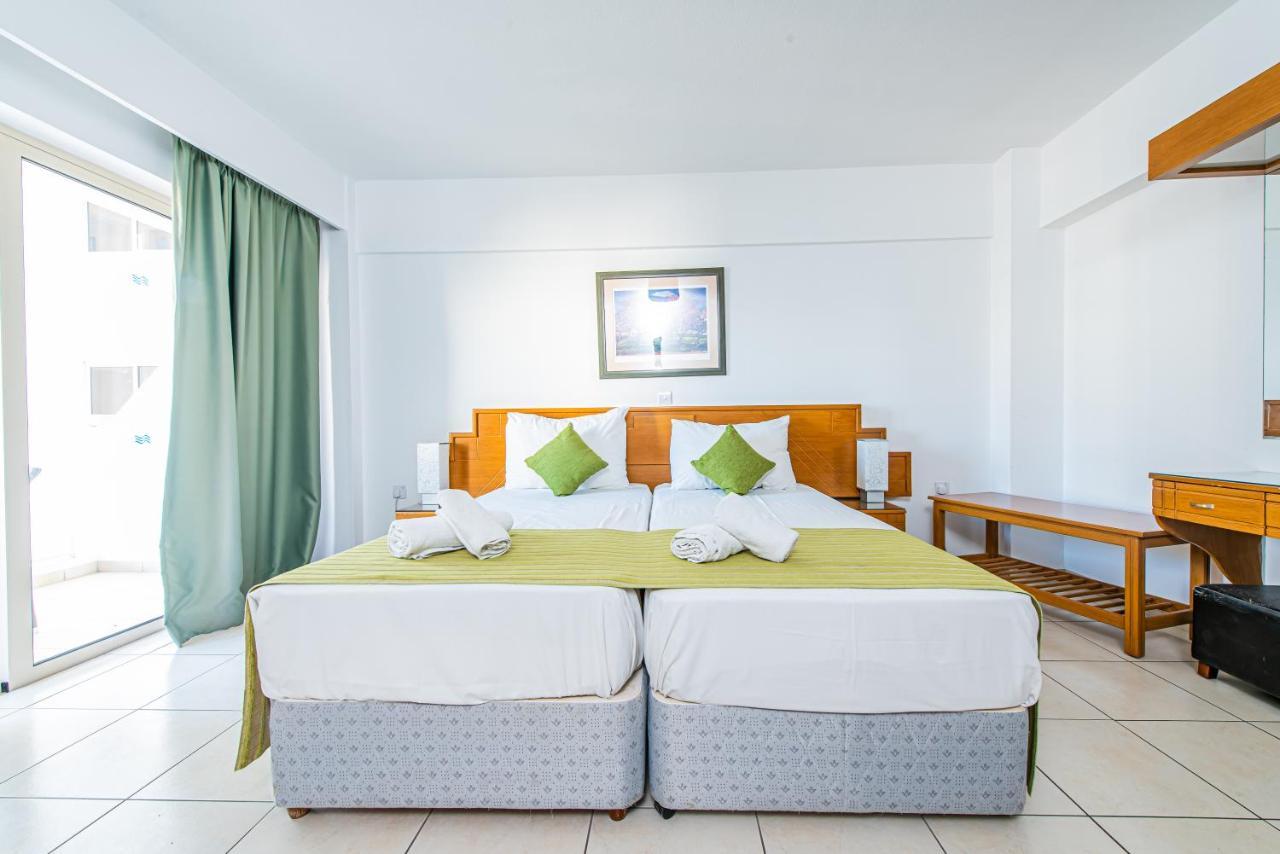 Golden Star Aparthotel *
