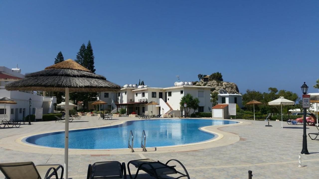 Monte Elias Protaras