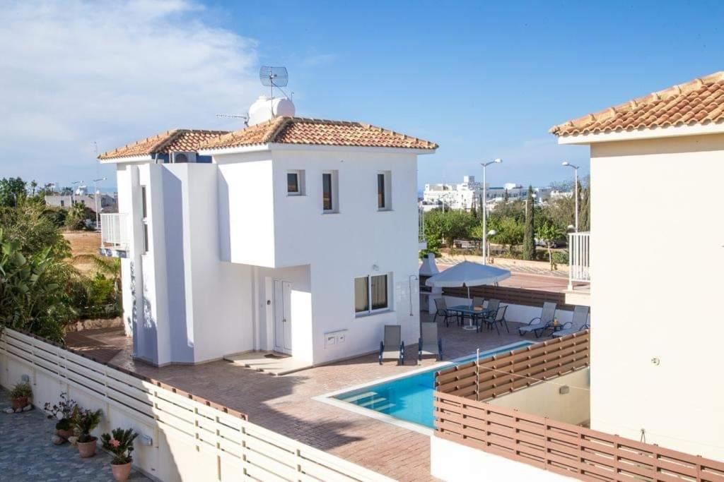 Fig Tree Ekaterina 3 Bdrm Villa