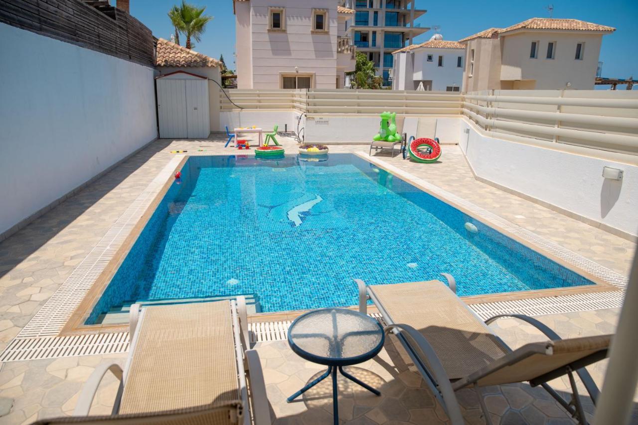 Fig Tree Ekaterina 3 Bdrm Villa