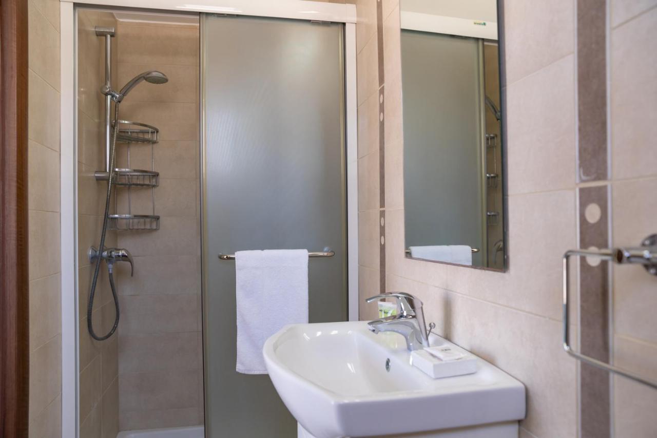Villa Fig Tree Ekaterina 3 Bdrm Protaras