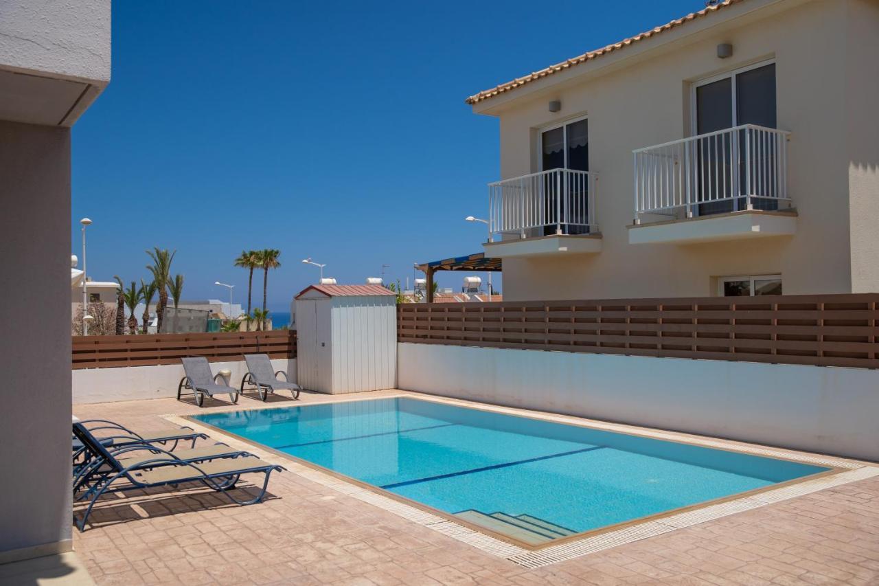 Fig Tree Ekaterina 3 Bdrm *