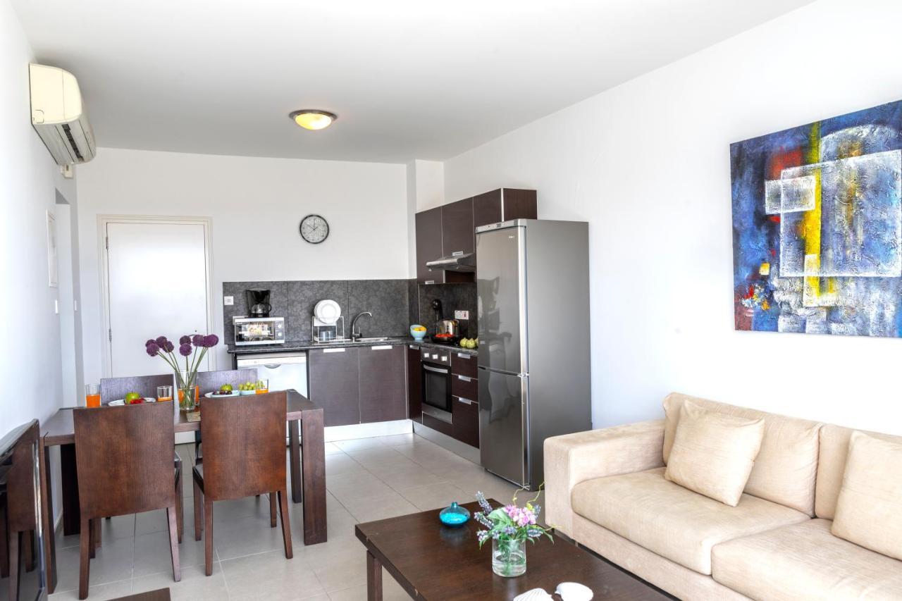 Coralli Spa By Fig Tree Bay Apartment Protaras