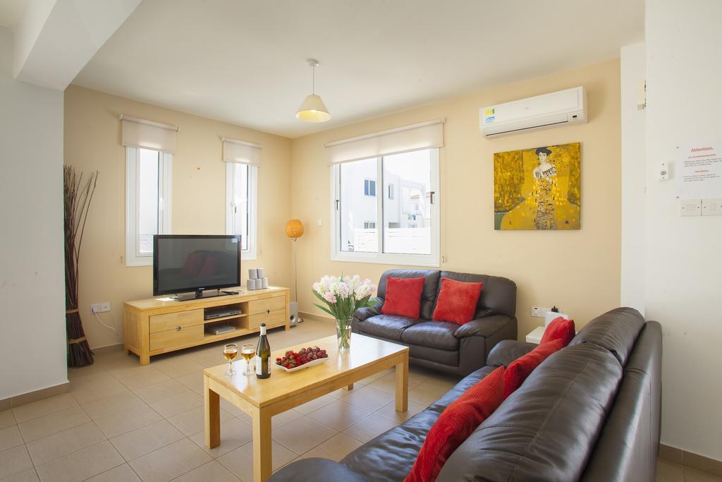 Daffodil Villa Protaras