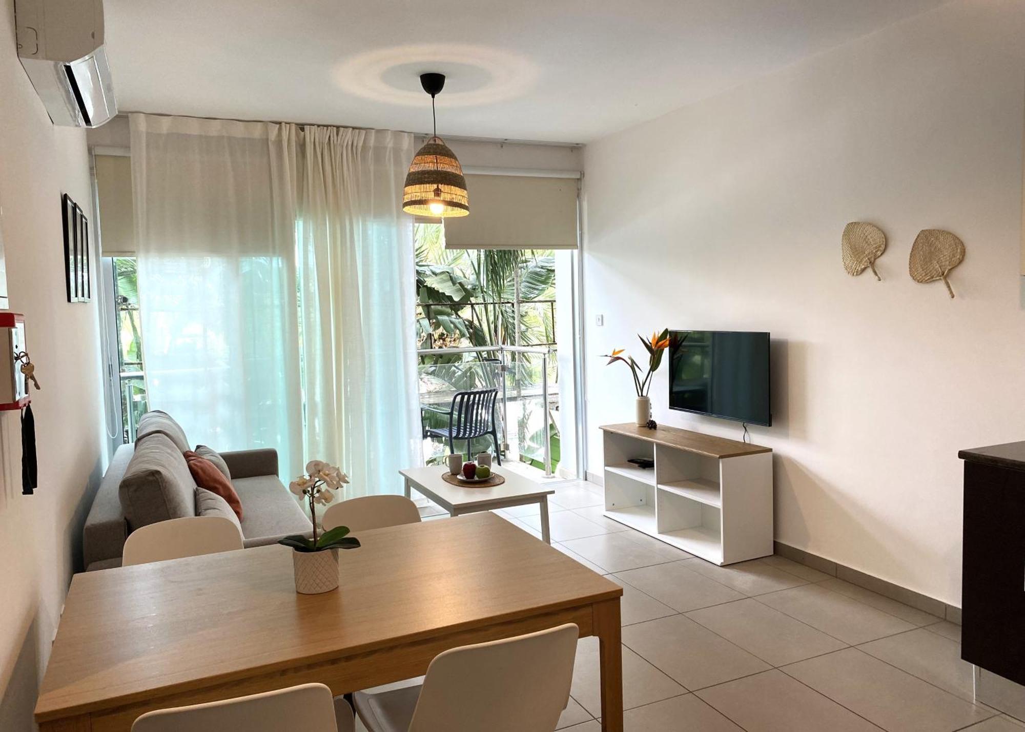 Apartment Coastal Escape *