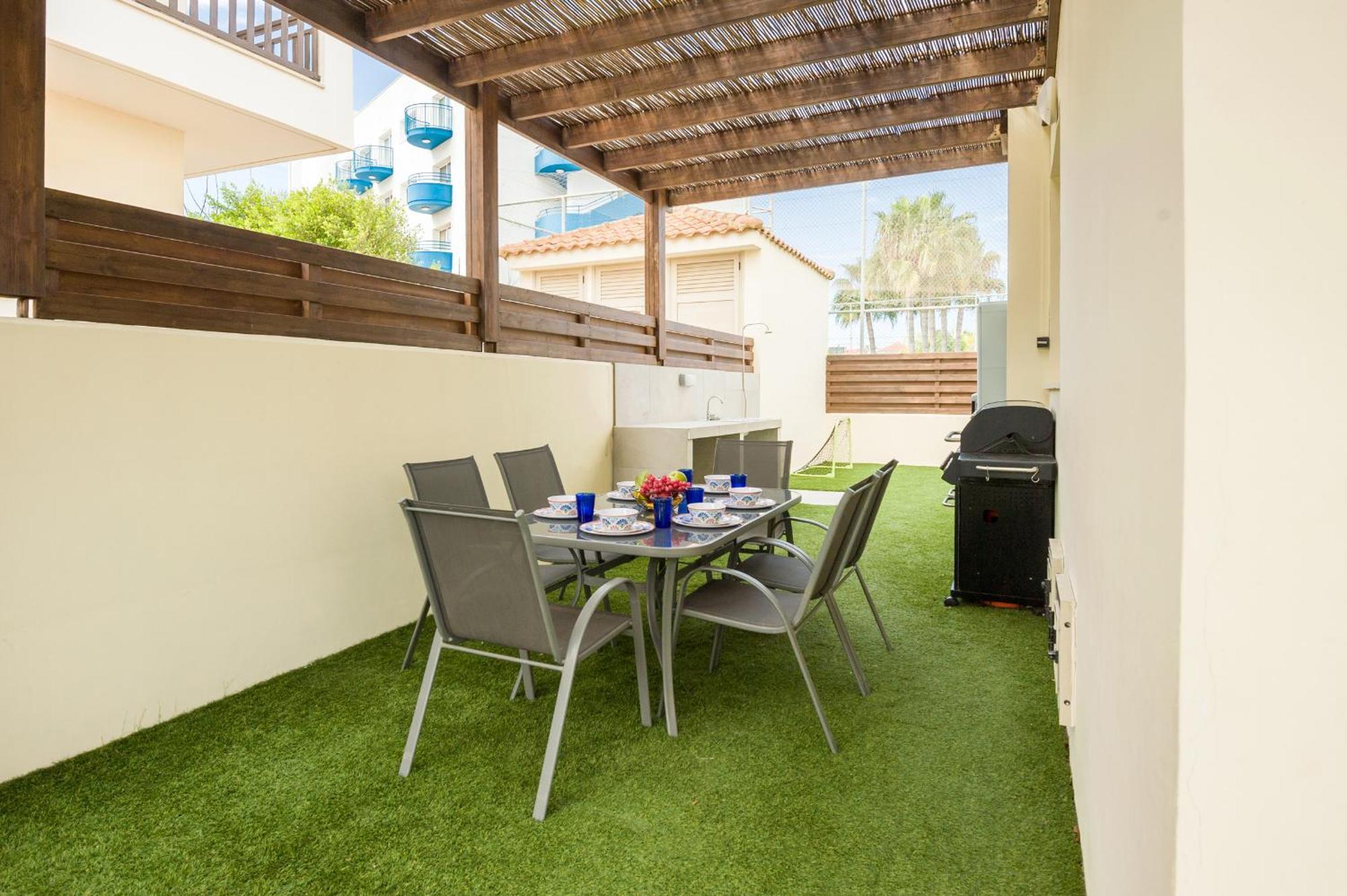 Breeze Villa