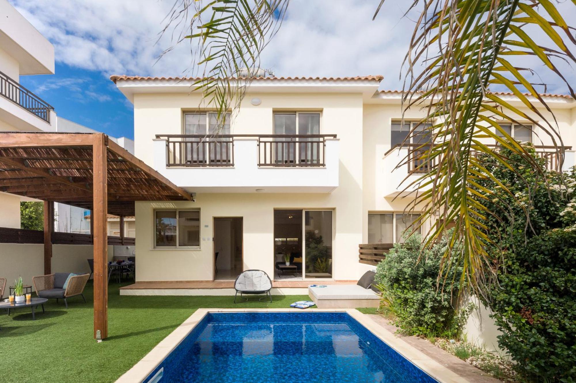 Breeze * Protaras
