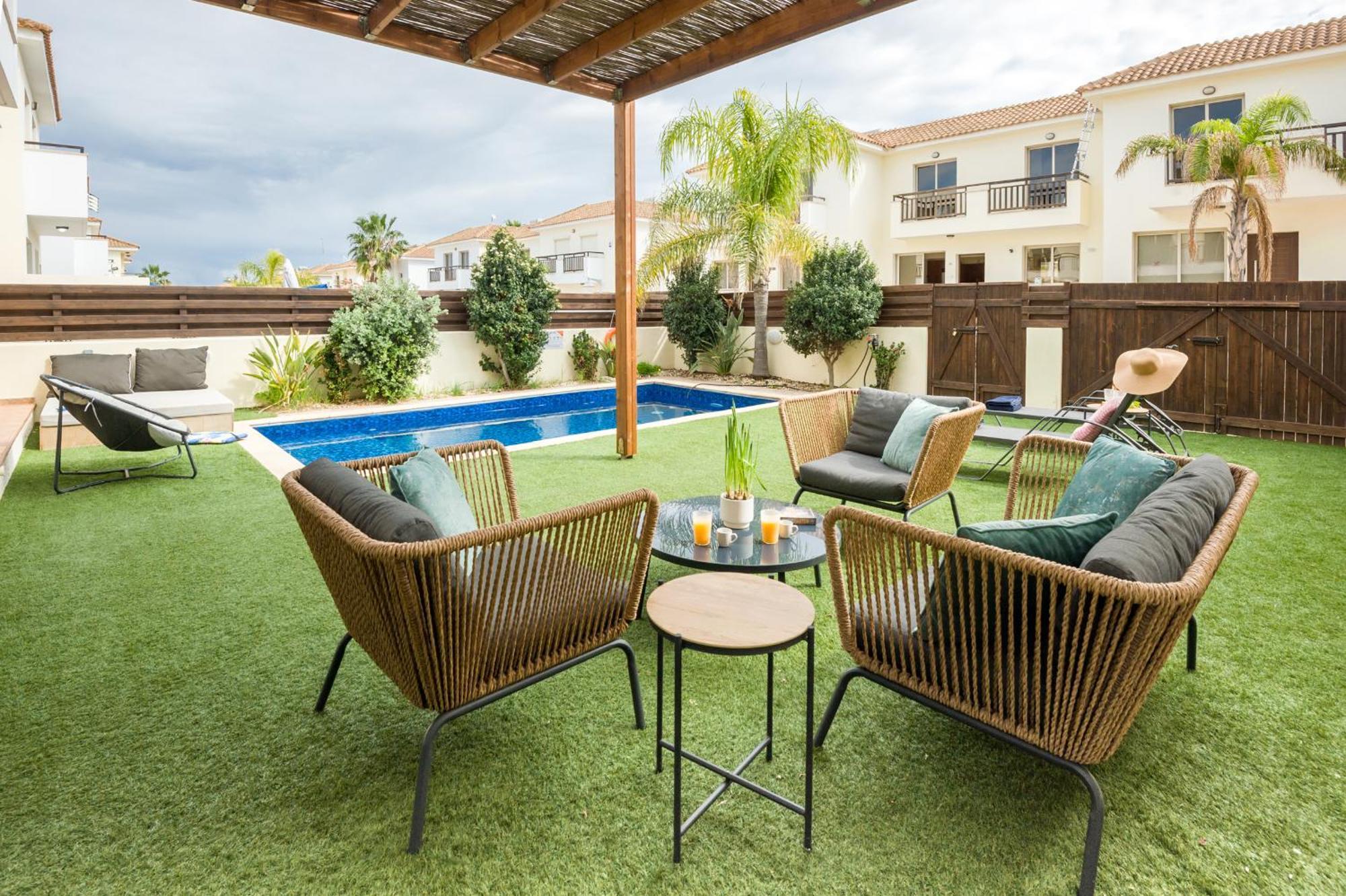 Villa Breeze