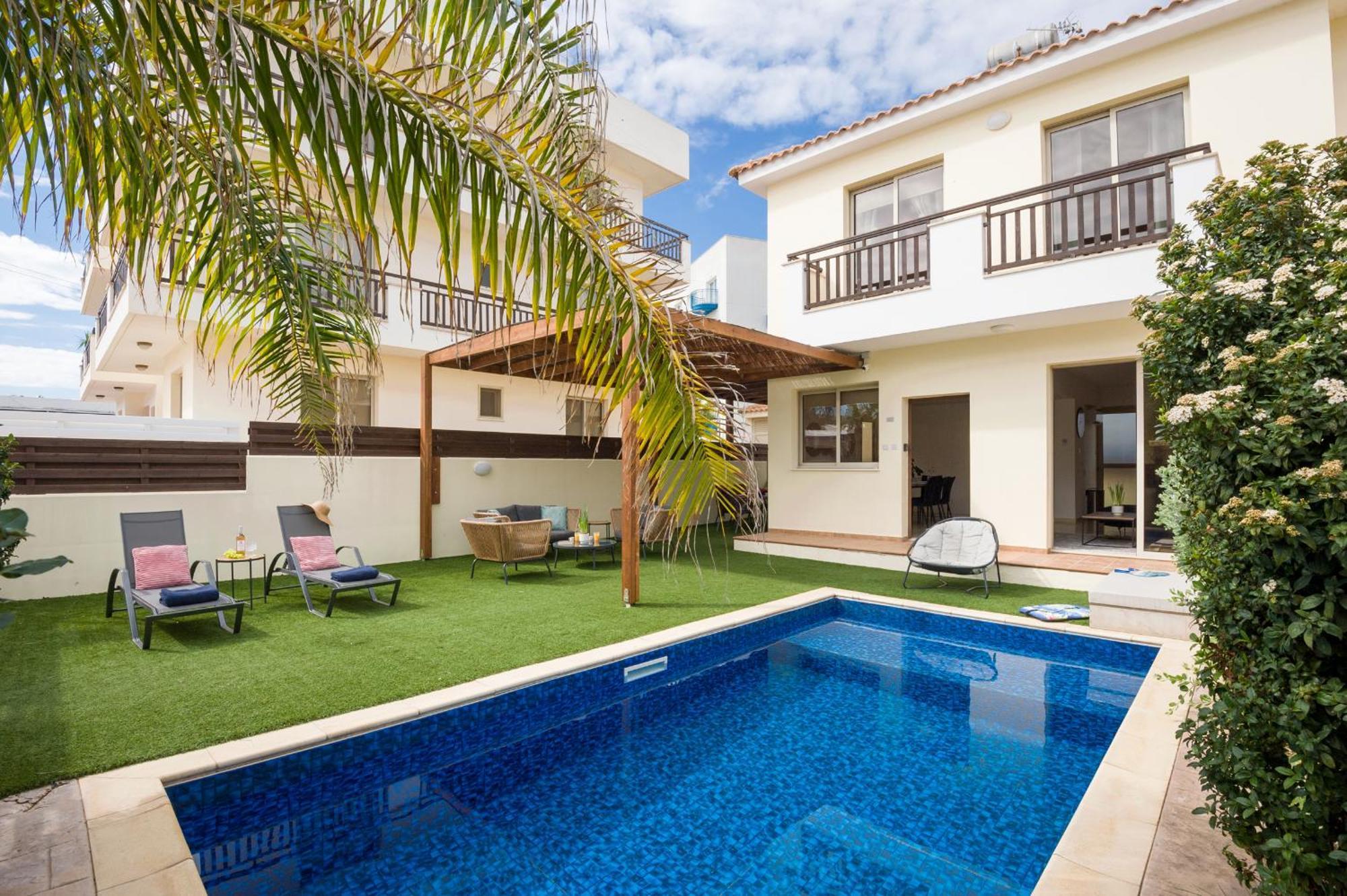 Breeze Villa *