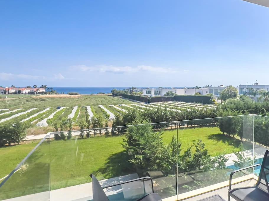 Azure Breeze - Roof Garden & Sea Views Villa Protaras