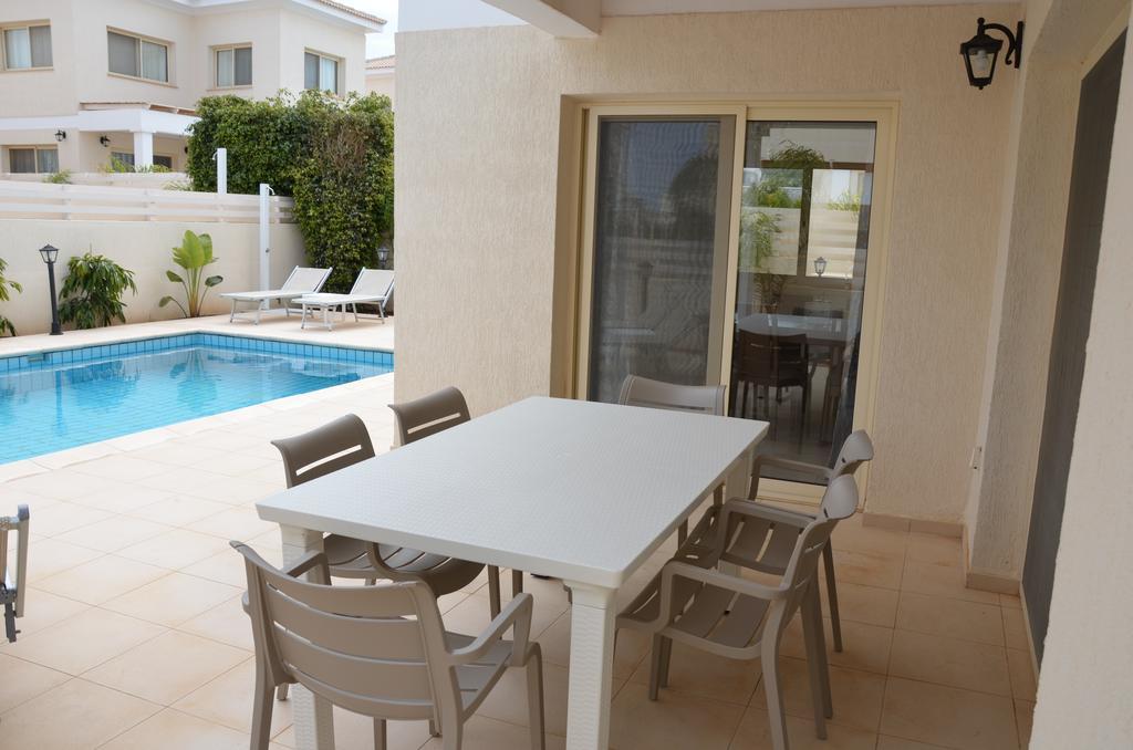 Anthorina 6 Villa
